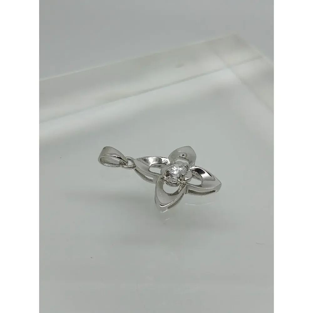 1990's Vintage Sterling Silver Simulated Diamond 4 Leaf Clover‎ Pendant New Rare